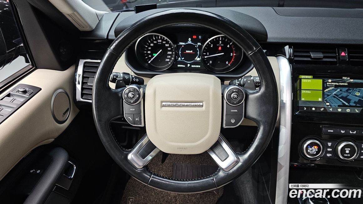 Land Rover Discovery 2018