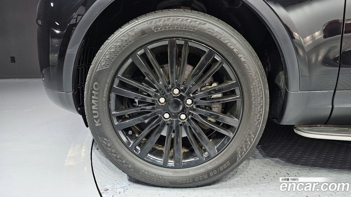 Land Rover Discovery 2018