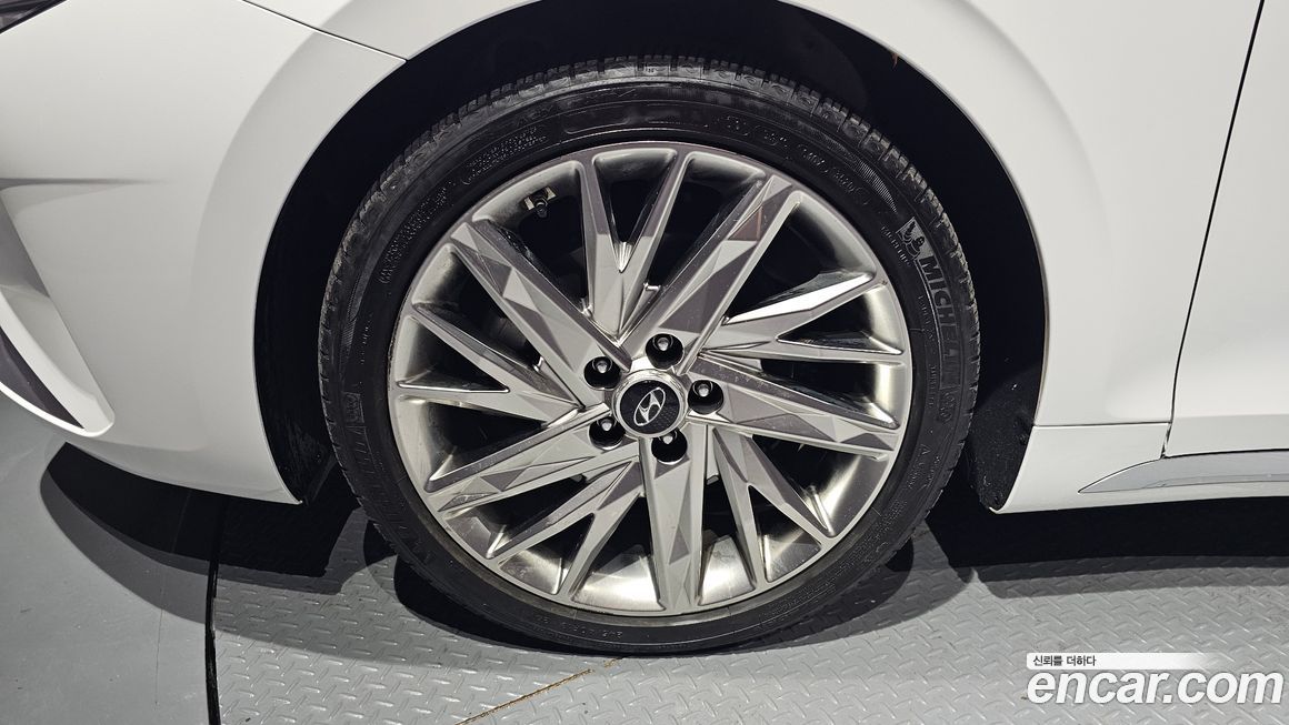 Hyundai Grandeur 2022