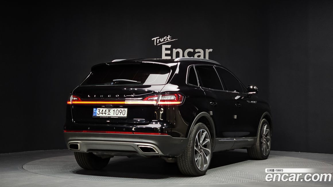 Lincoln Nautilus 2022