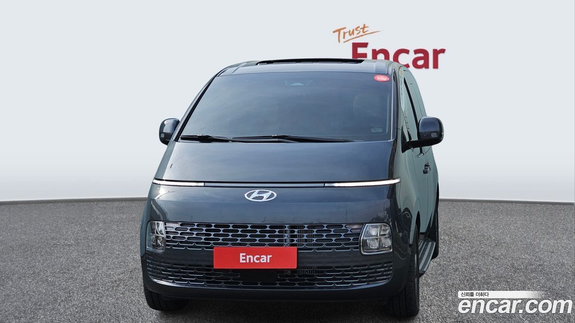 Hyundai Staria 2024