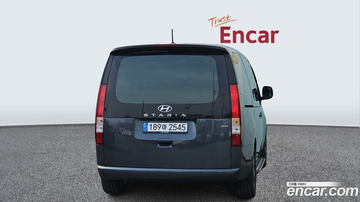 Hyundai Staria 2024