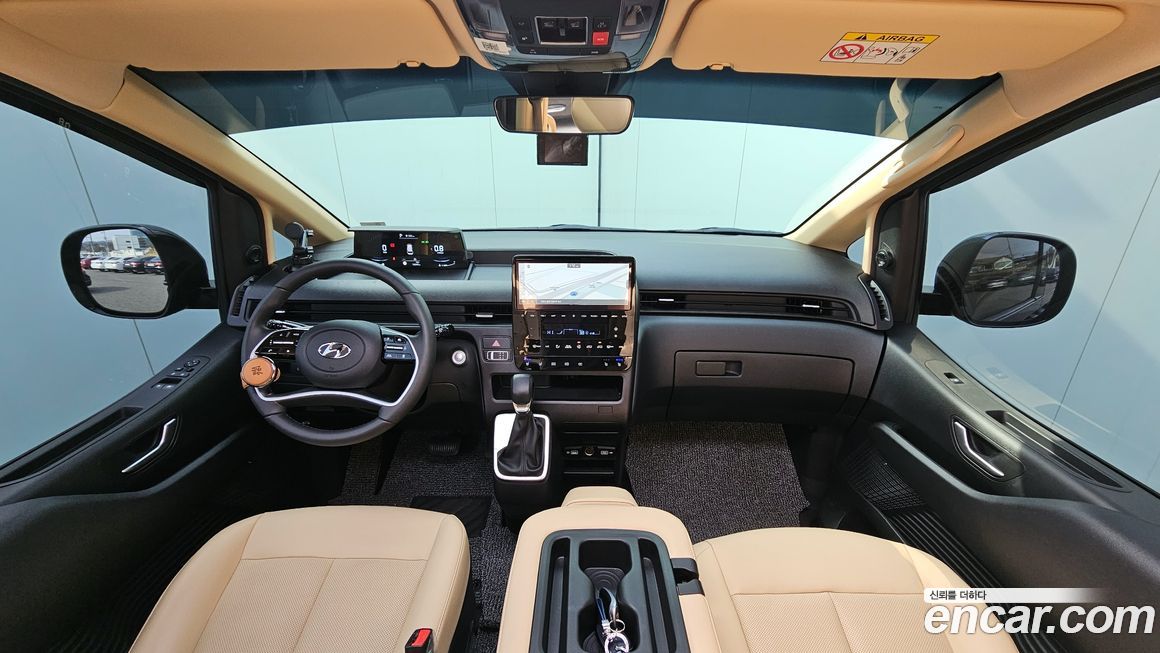 Hyundai Staria 2024