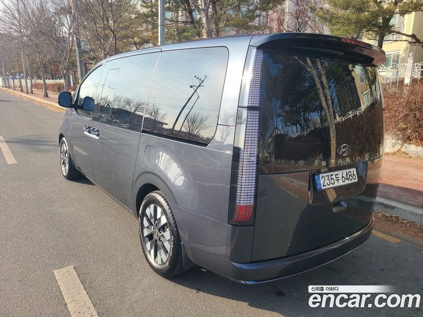 Hyundai Staria 2023