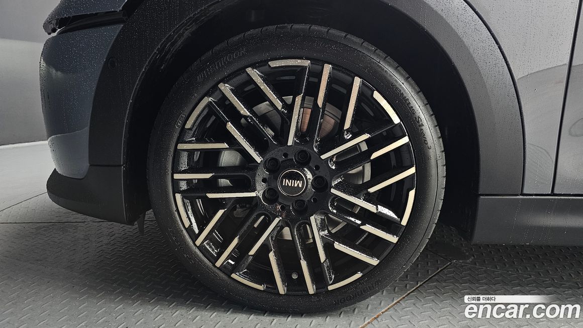 Mini Cooper Convertible 2025