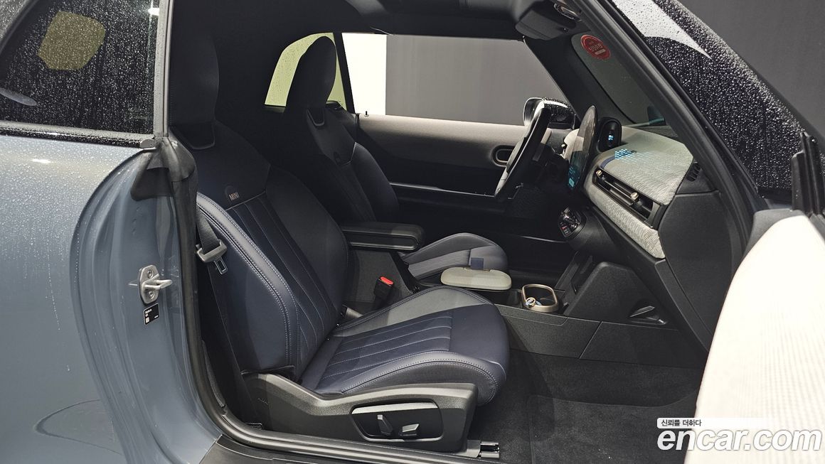 Mini Cooper Convertible 2025