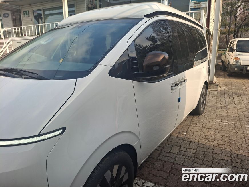 Hyundai Staria 2024