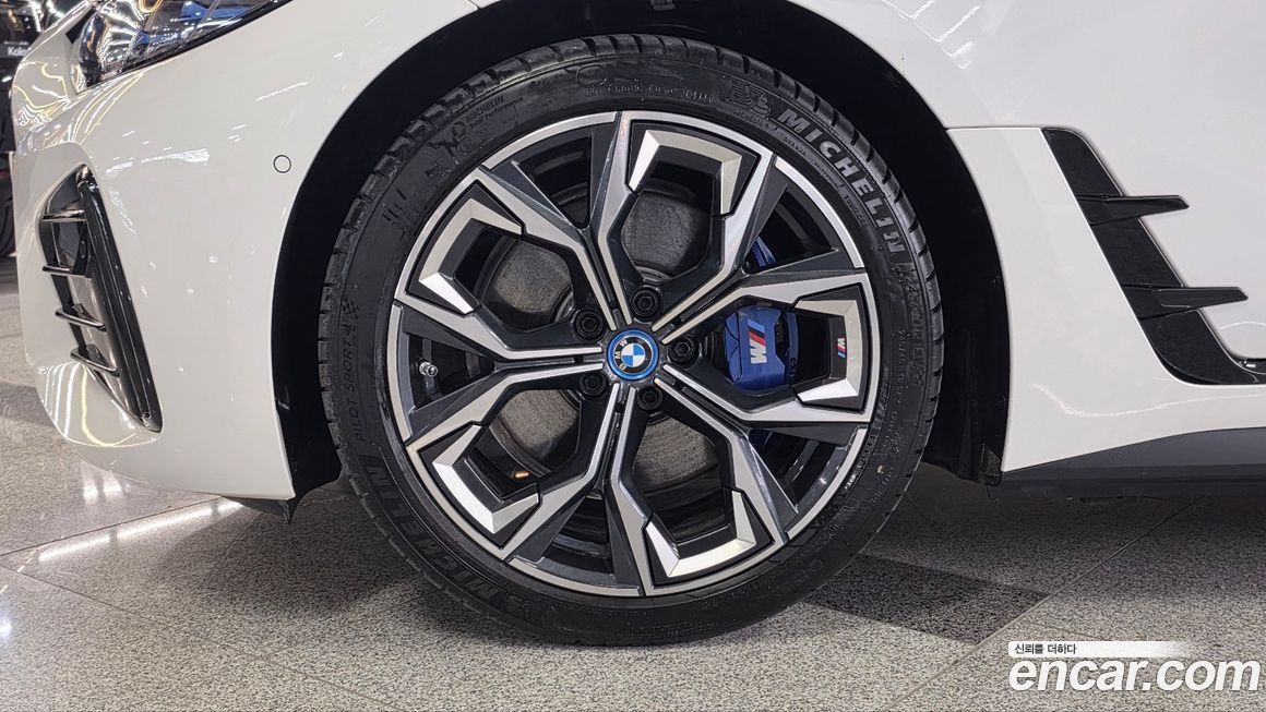 BMW i4 2024