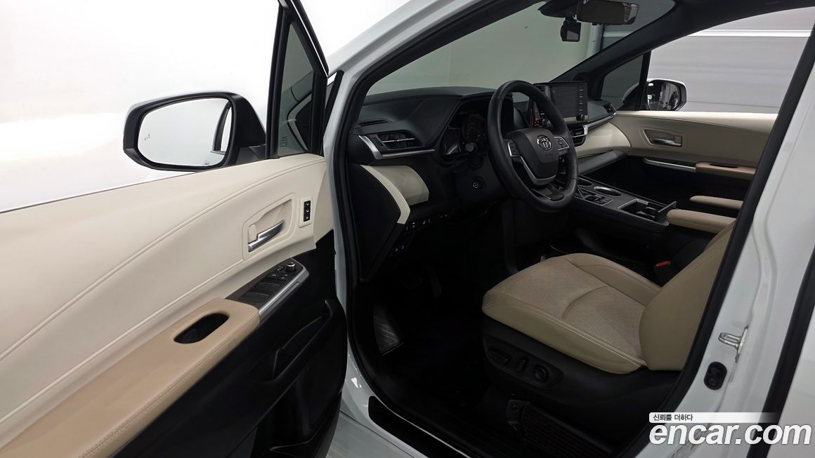 Toyota Sienna 2024