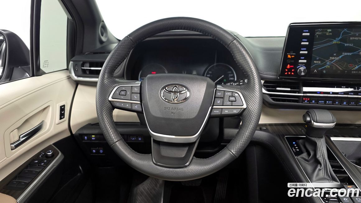 Toyota Sienna 2024