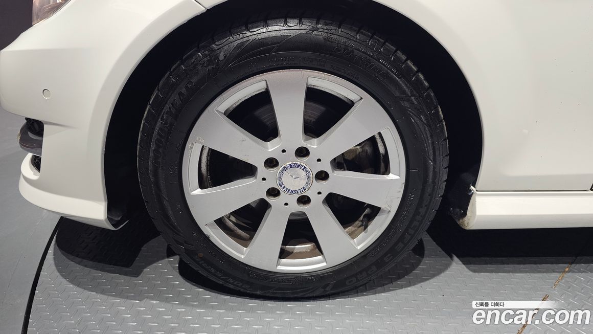 Mercedes-Benz C-Class 2013