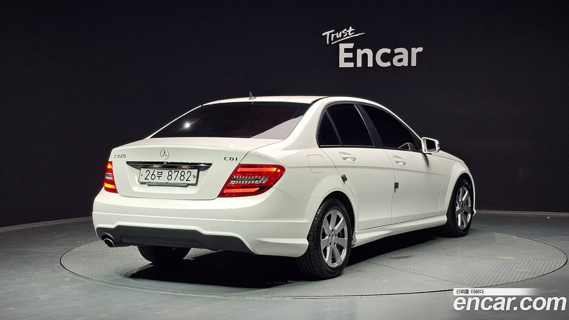 Mercedes-Benz C-Class 2013