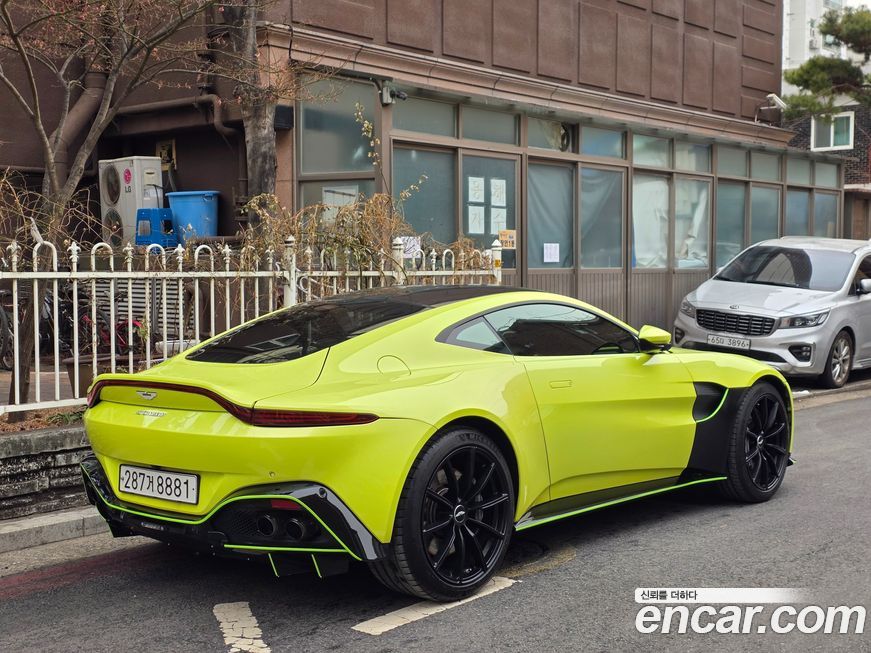 Astonmartin Vantage 2019