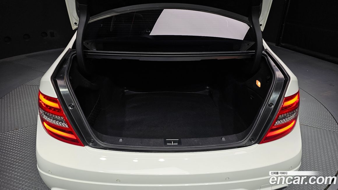 Mercedes-Benz C-Class 2013