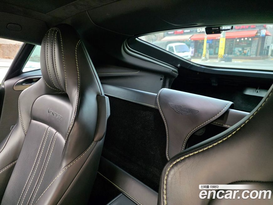 Astonmartin Vantage 2019