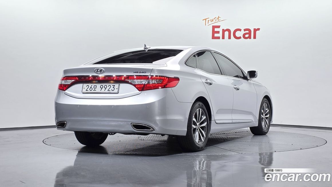 Hyundai Grandeur 2012