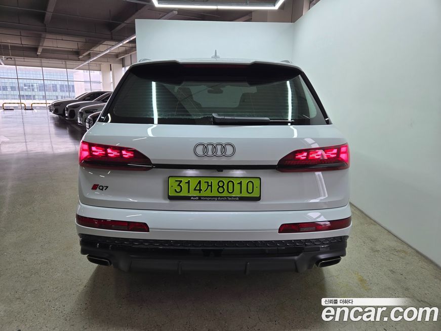 Audi Q7 2025