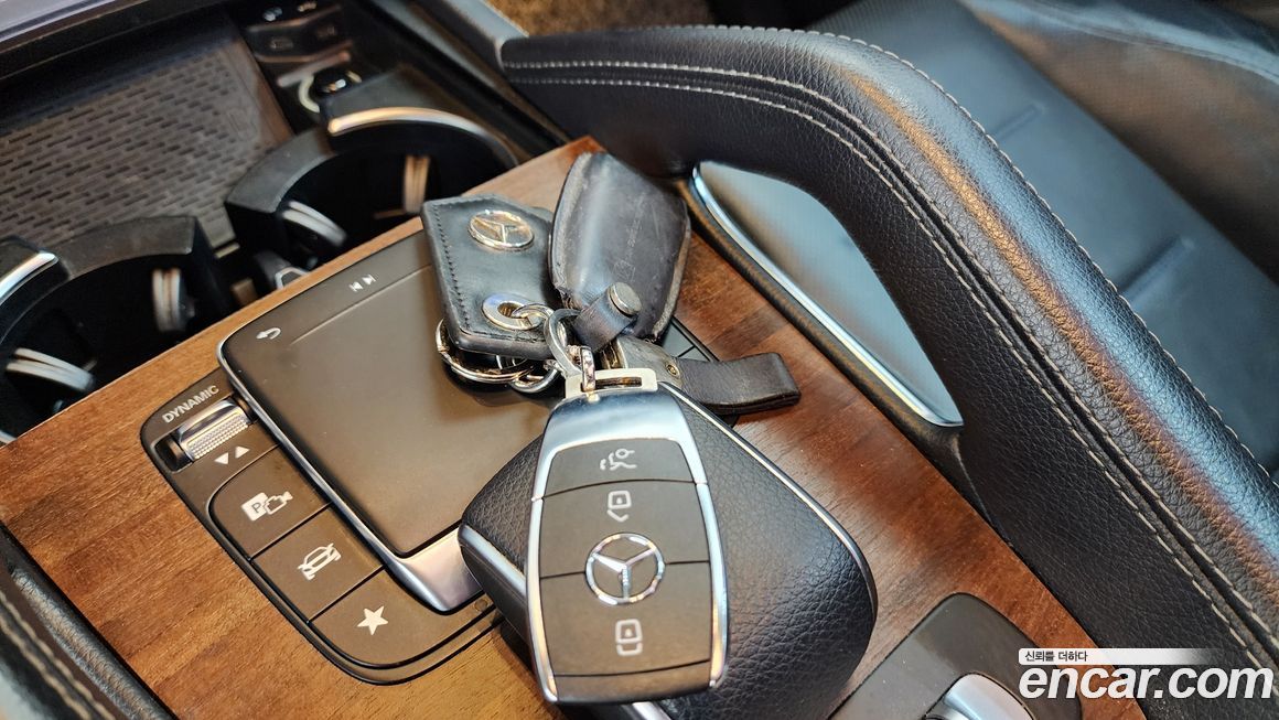 Mercedes-Benz GLE-Class 2021