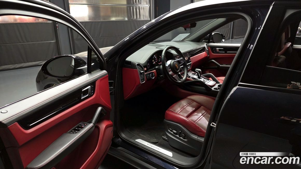 Porsche Cayenne 2022