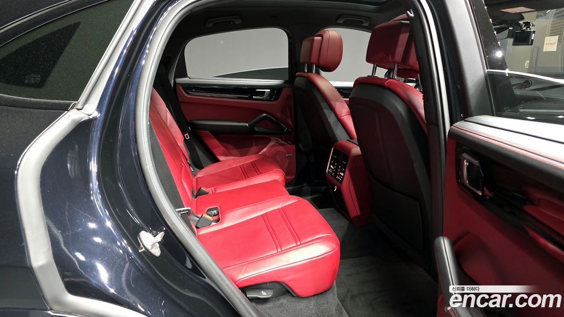 Porsche Cayenne 2022