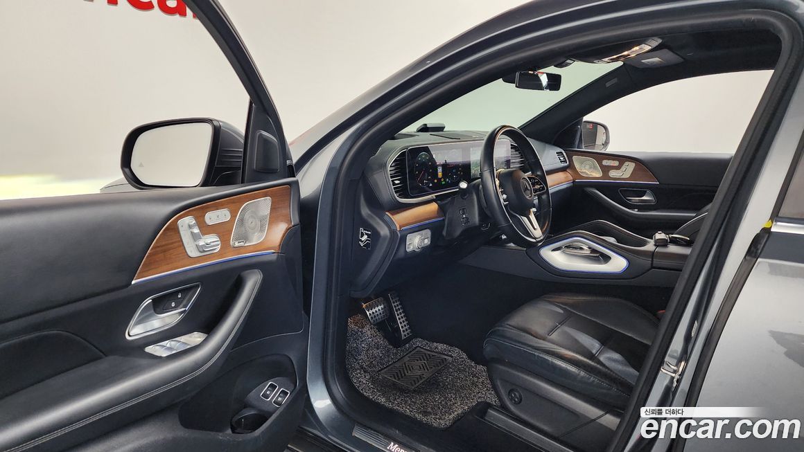 Mercedes-Benz GLE-Class 2021