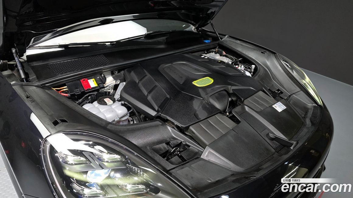 Porsche Cayenne 2022