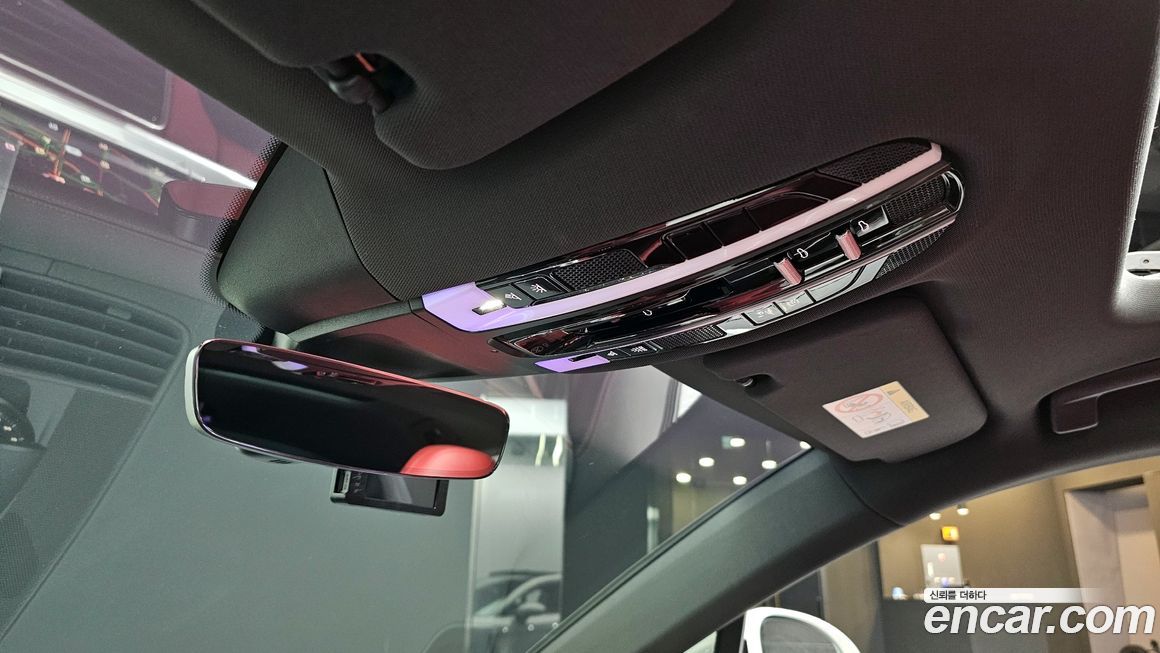 Porsche Panamera 2023