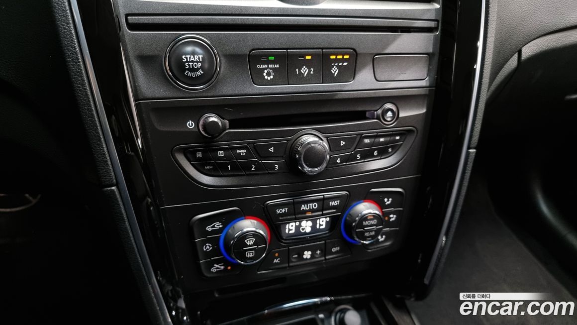 Renault-KoreaSamsung SM7 2012