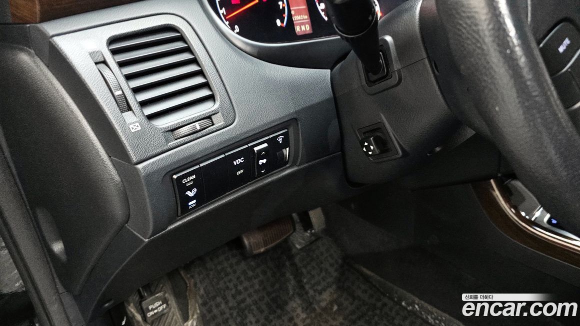 Hyundai Grandeur 2010