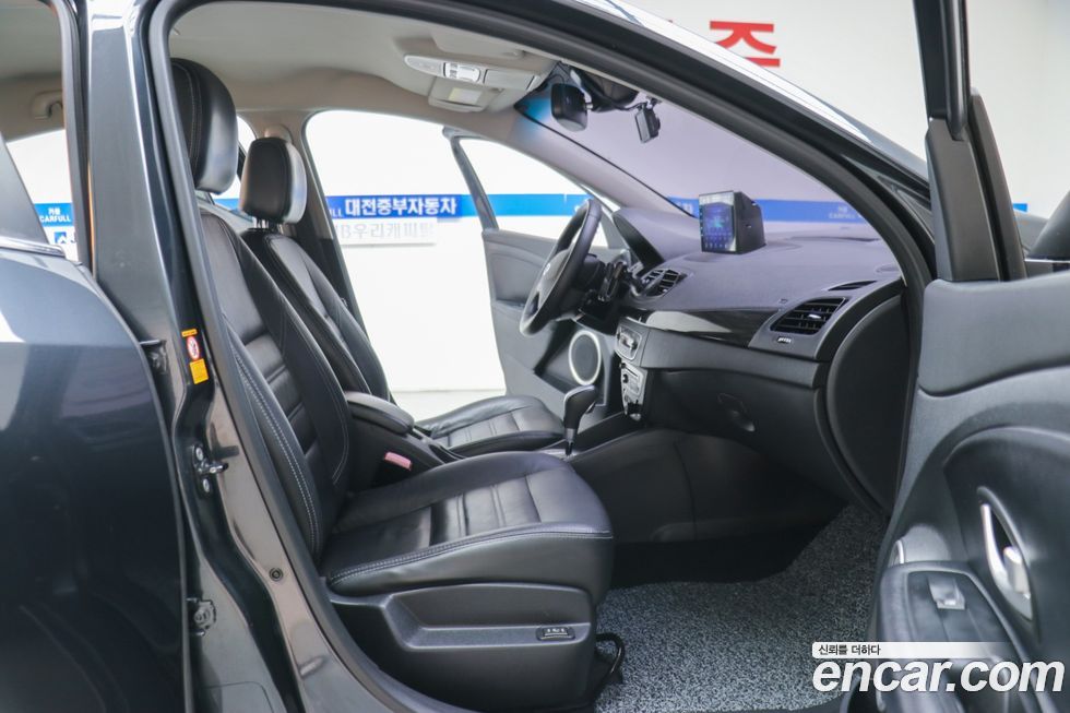 Renault-KoreaSamsung SM3 2013