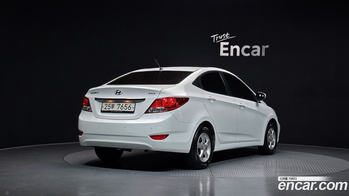 Hyundai Accent 2014