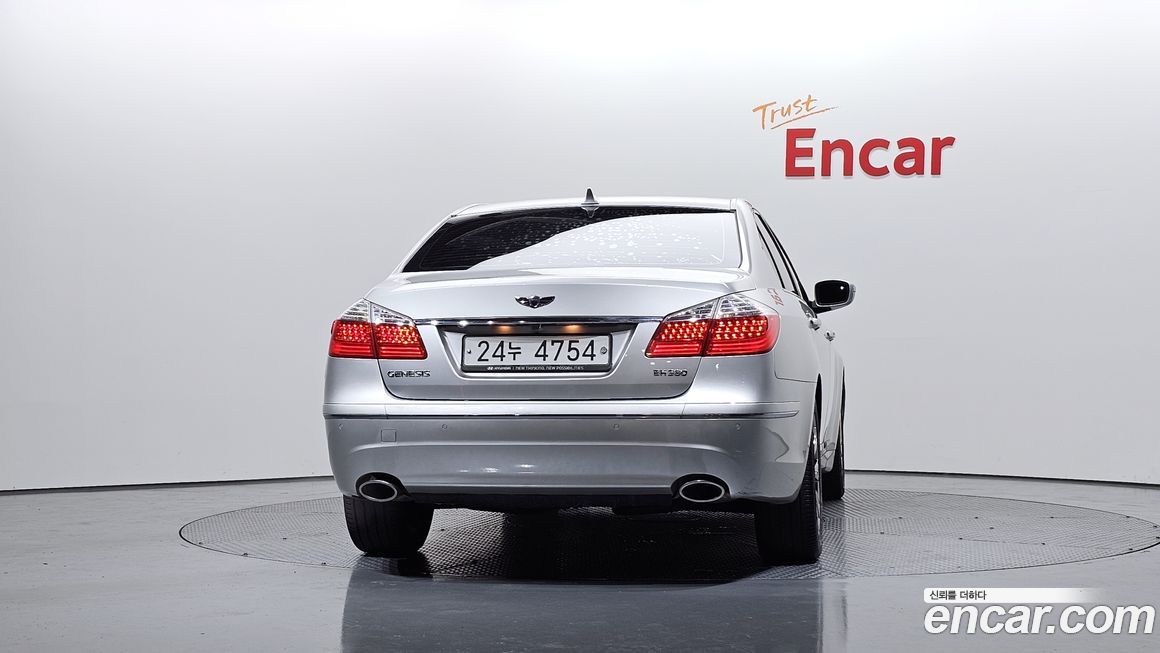 Hyundai Genesis 2008