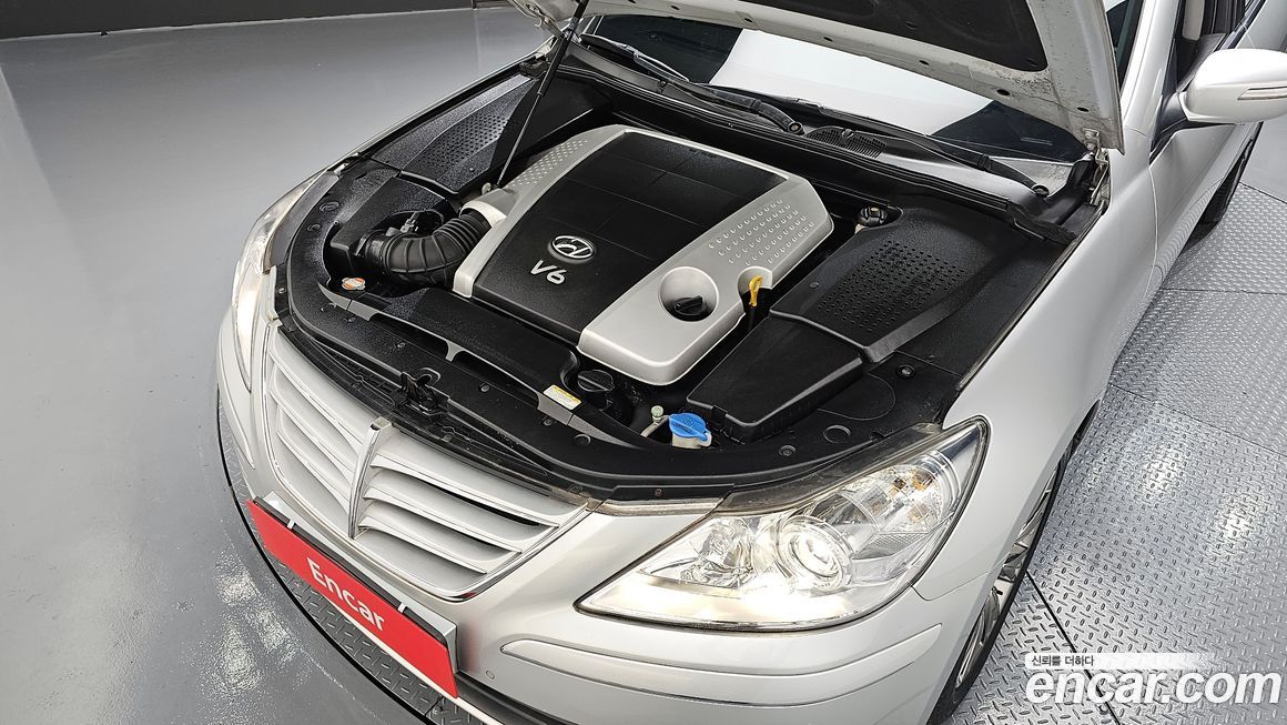 Hyundai Genesis 2008