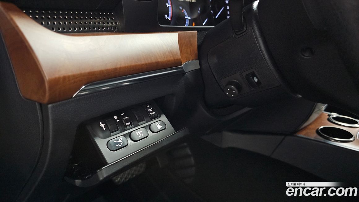 KG_Mobility_Ssangyong Chairman 2013