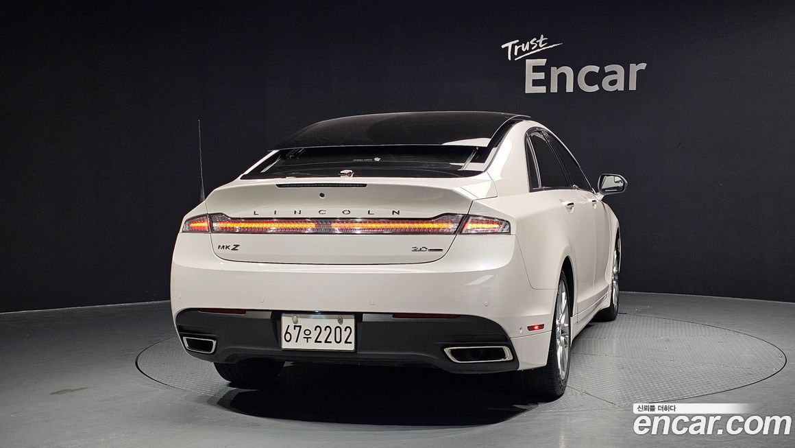 Lincoln MKZ 2014