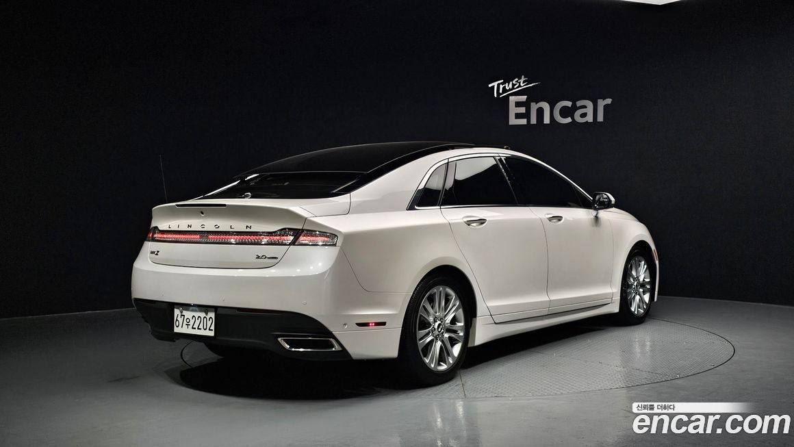 Lincoln MKZ 2014