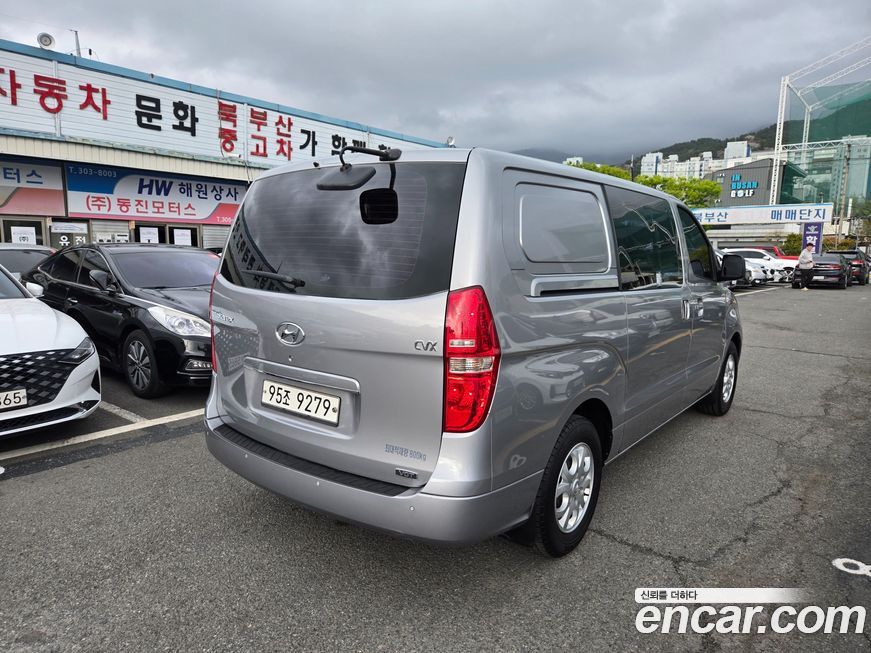 Hyundai Starex 2012