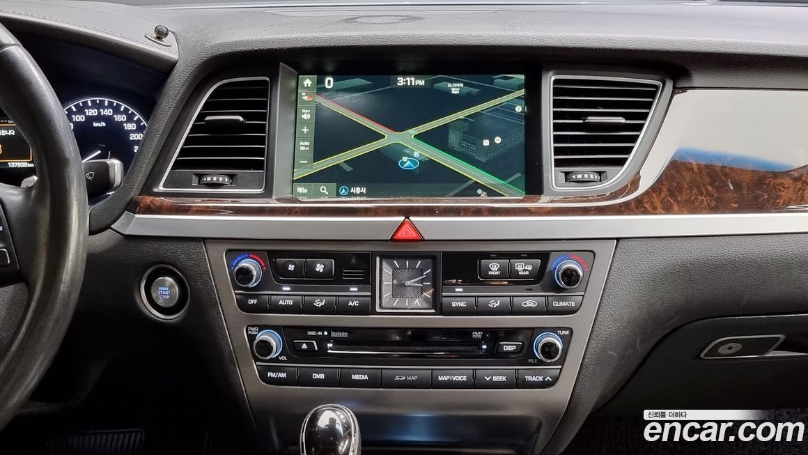 Hyundai Genesis 2015