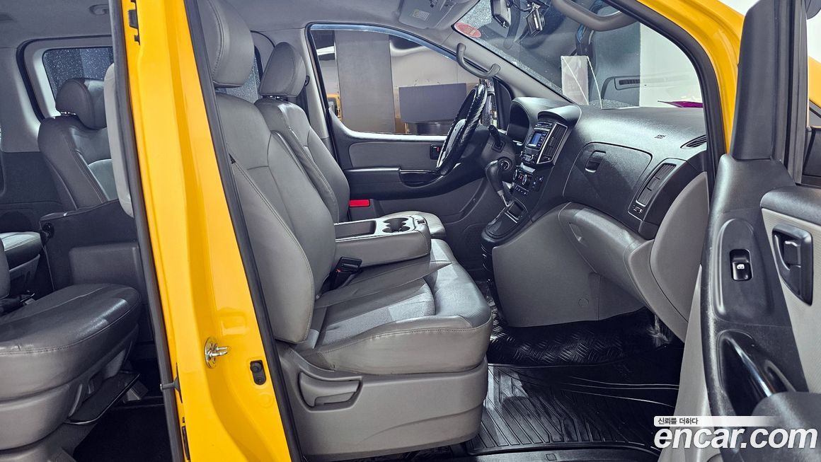 Hyundai Starex 2019