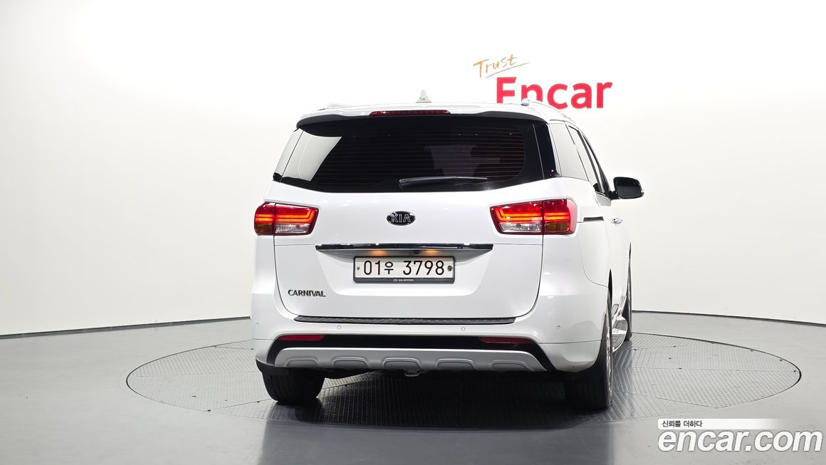 Kia Canival 2018