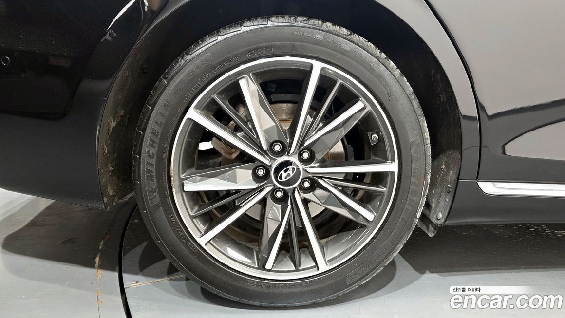 Hyundai Grandeur 2021