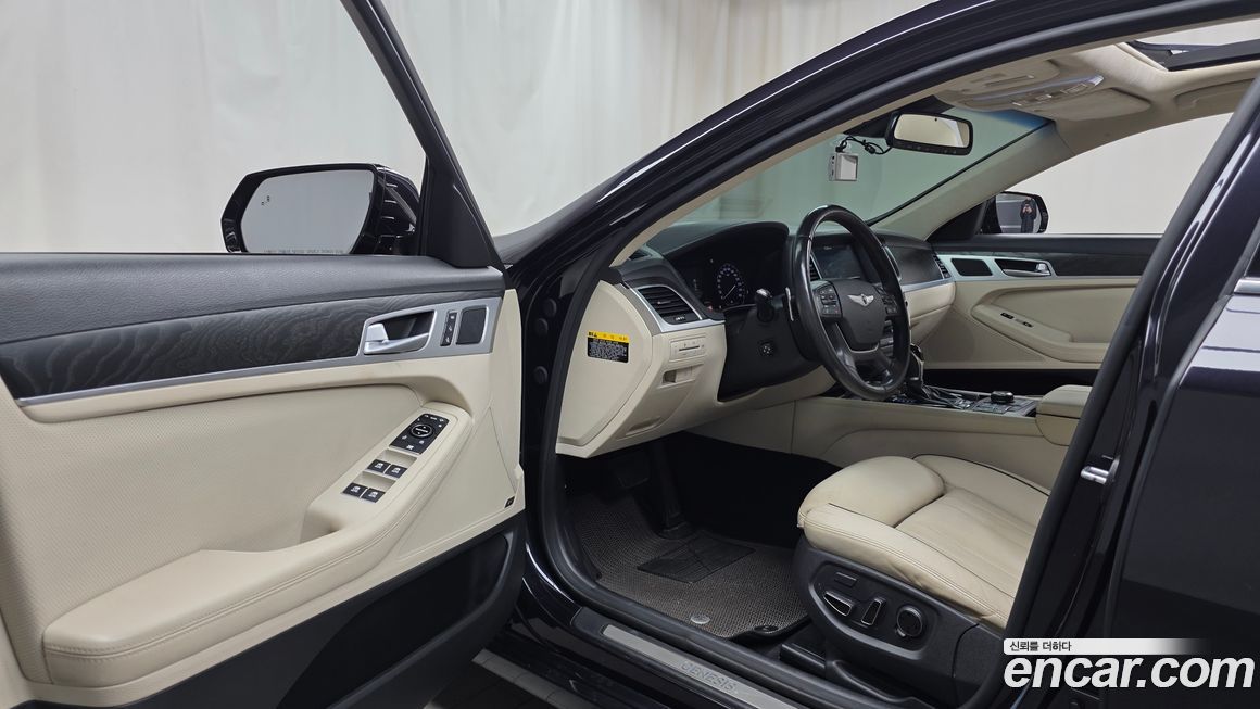 Hyundai Genesis 2016