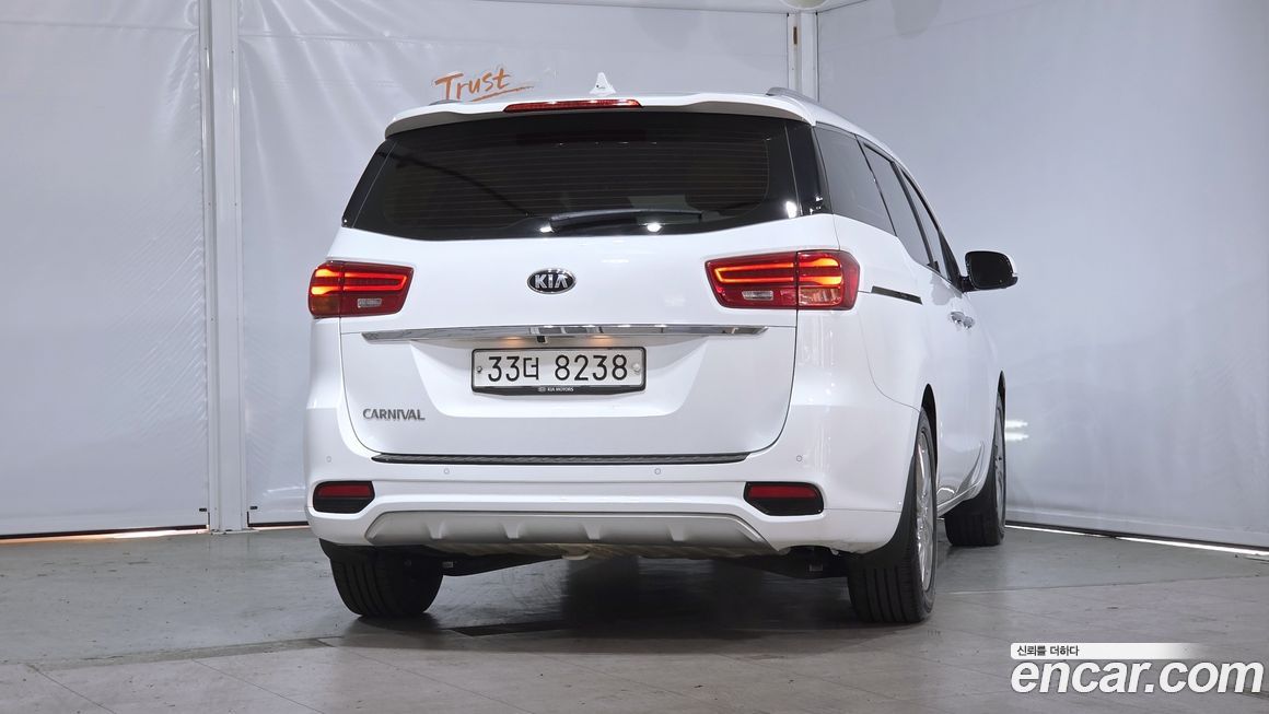 Kia Canival 2019