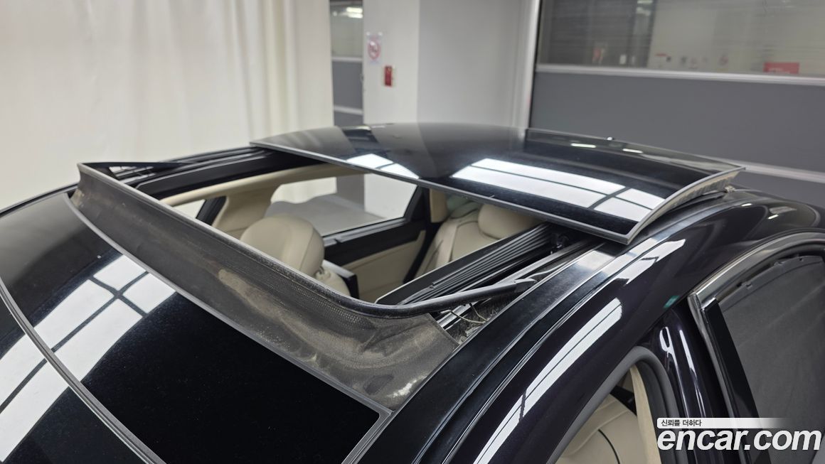 Hyundai Genesis 2016