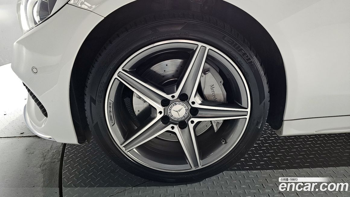 Mercedes-Benz C-Class 2016