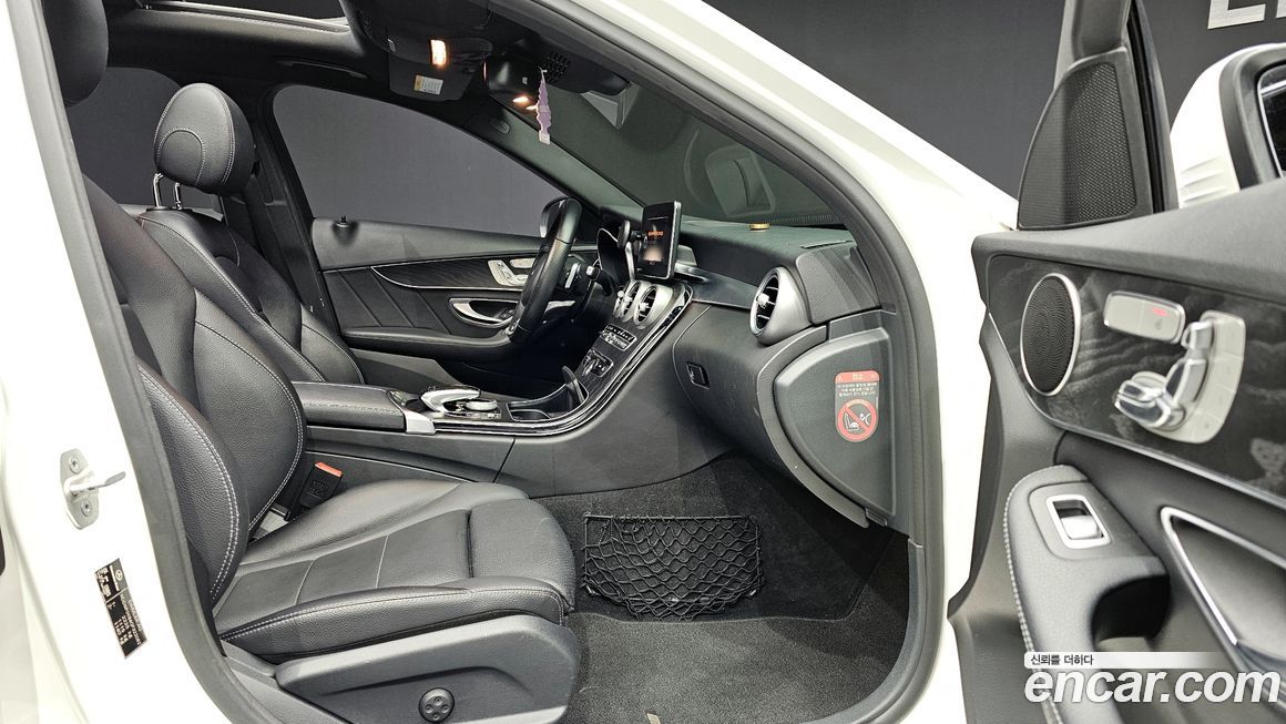 Mercedes-Benz C-Class 2016