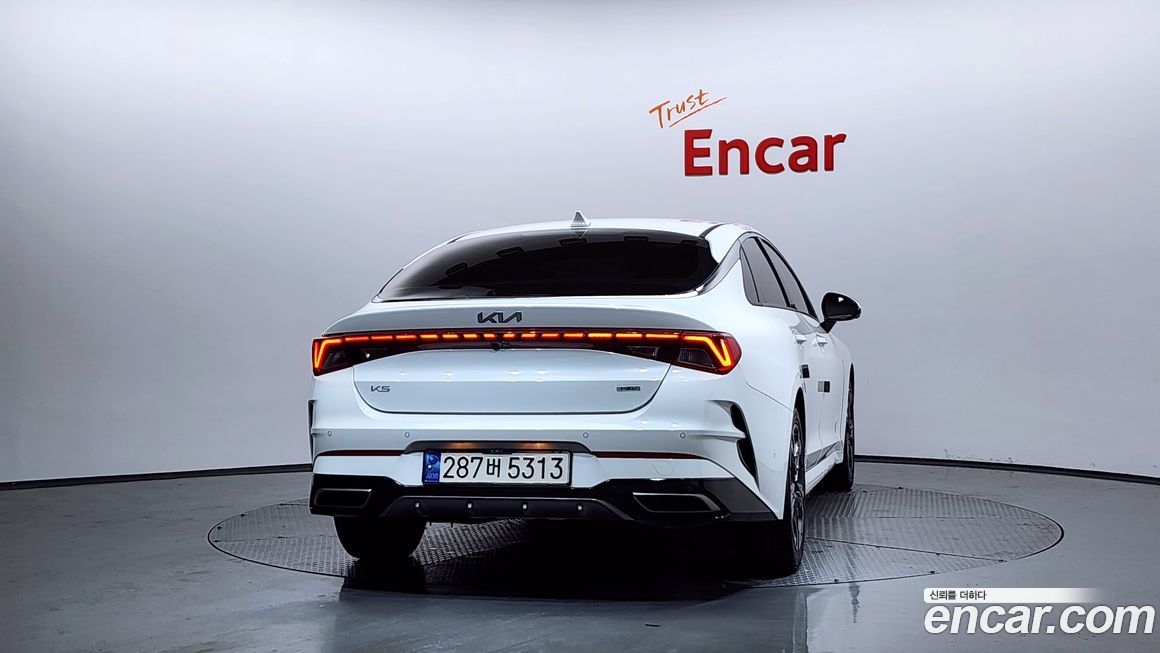 Kia K5 2023