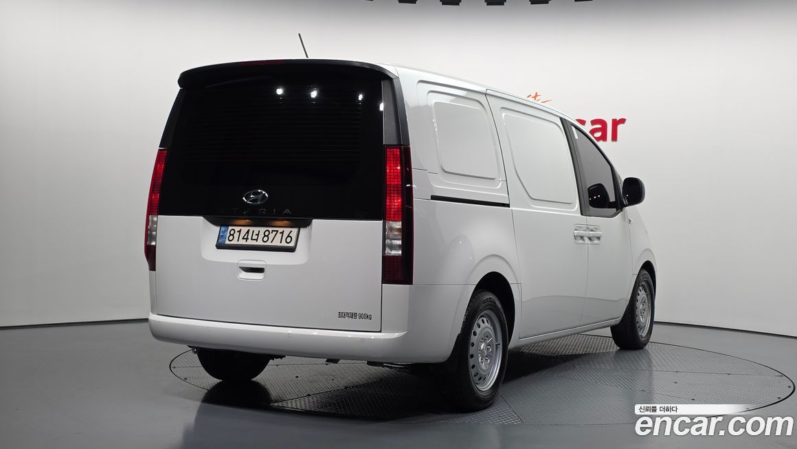 Hyundai Staria 2023