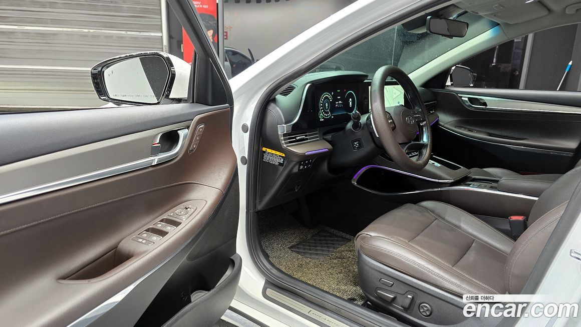 Hyundai Grandeur 2020