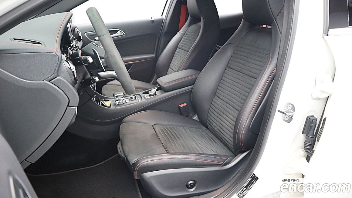 Mercedes-Benz GLA-Class 2019